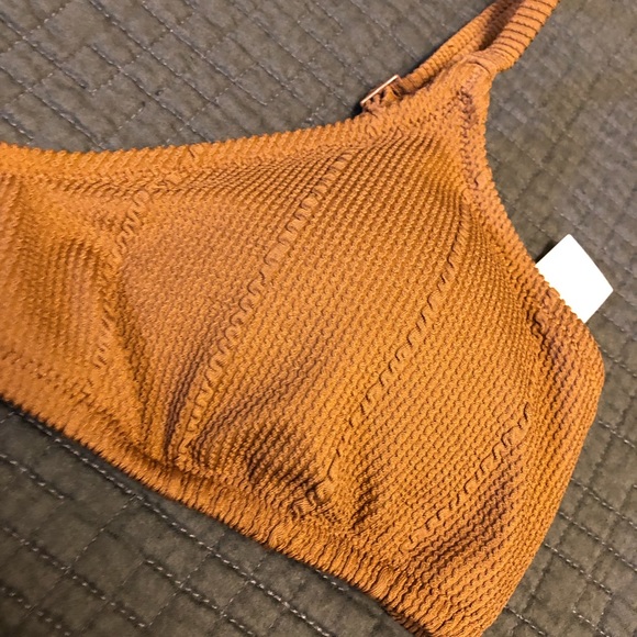 Aerie swim top - Picture 2 of 4